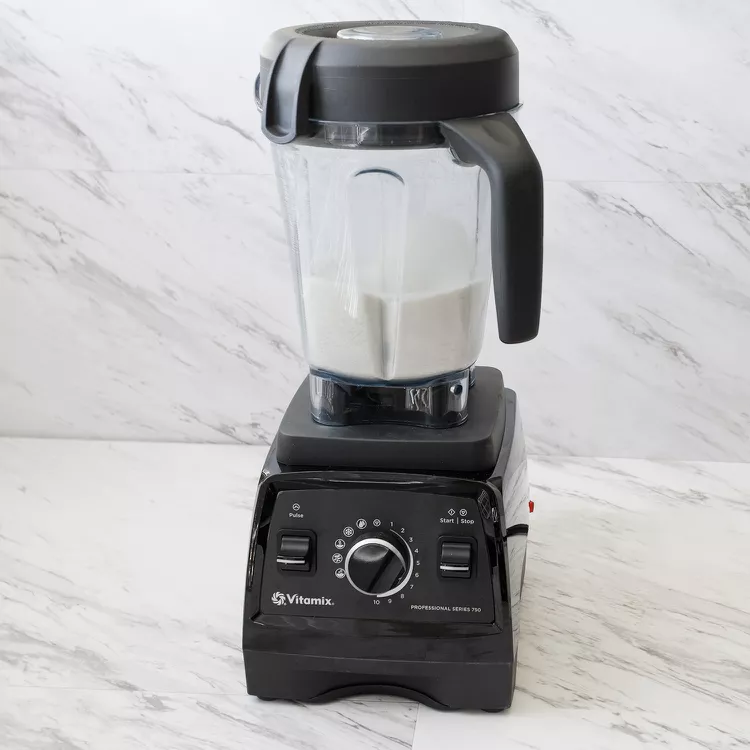 After 2 Years of Testing, We Still Think the Vitamix 750 Is Worth Every Cent