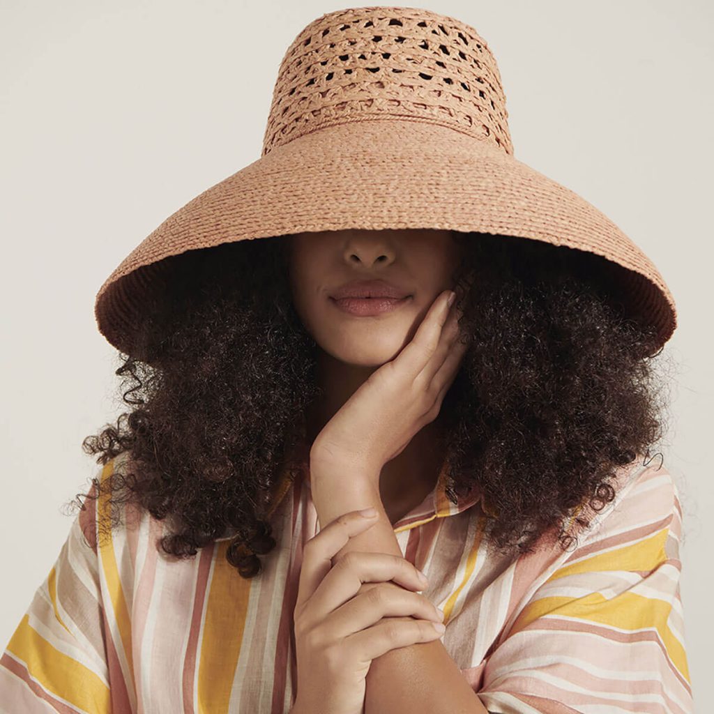 Peach Fuzz – Pantone Color of the Year 2024